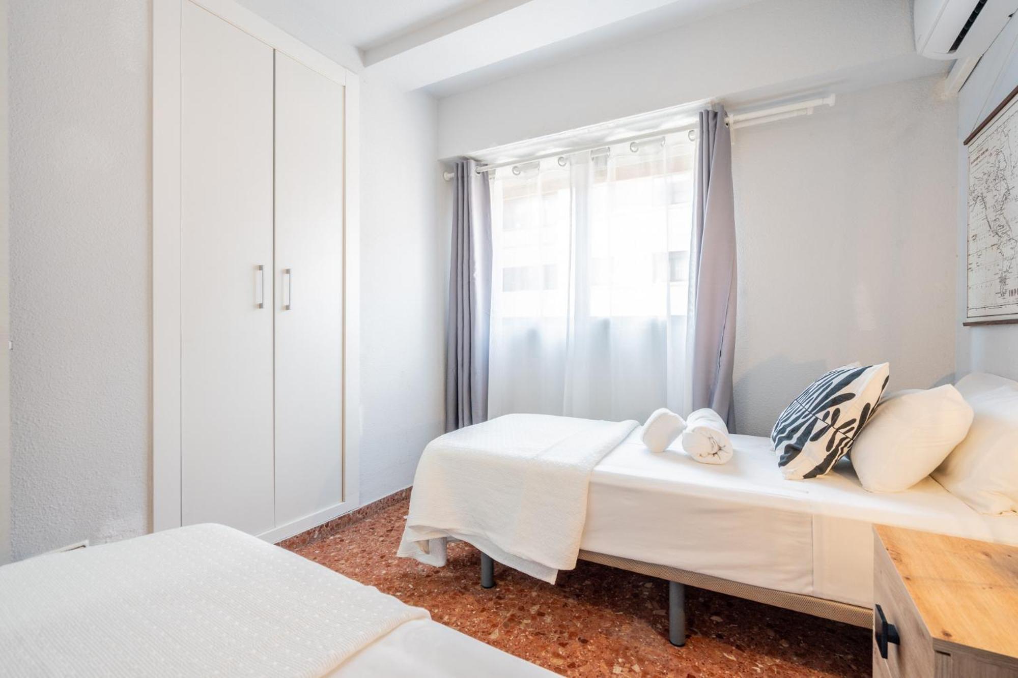 Apartamento Familiar En Avenida Del Puerto Валенсія Екстер'єр фото