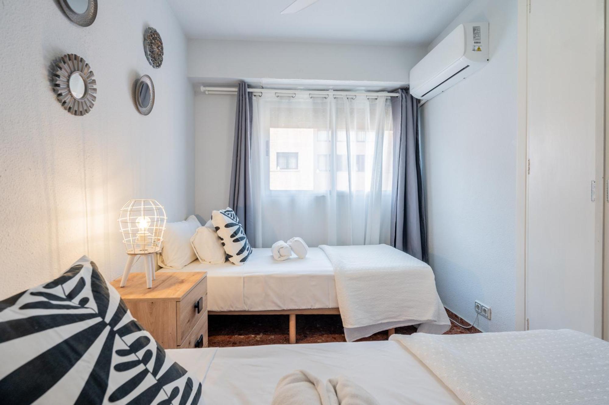 Apartamento Familiar En Avenida Del Puerto Валенсія Екстер'єр фото
